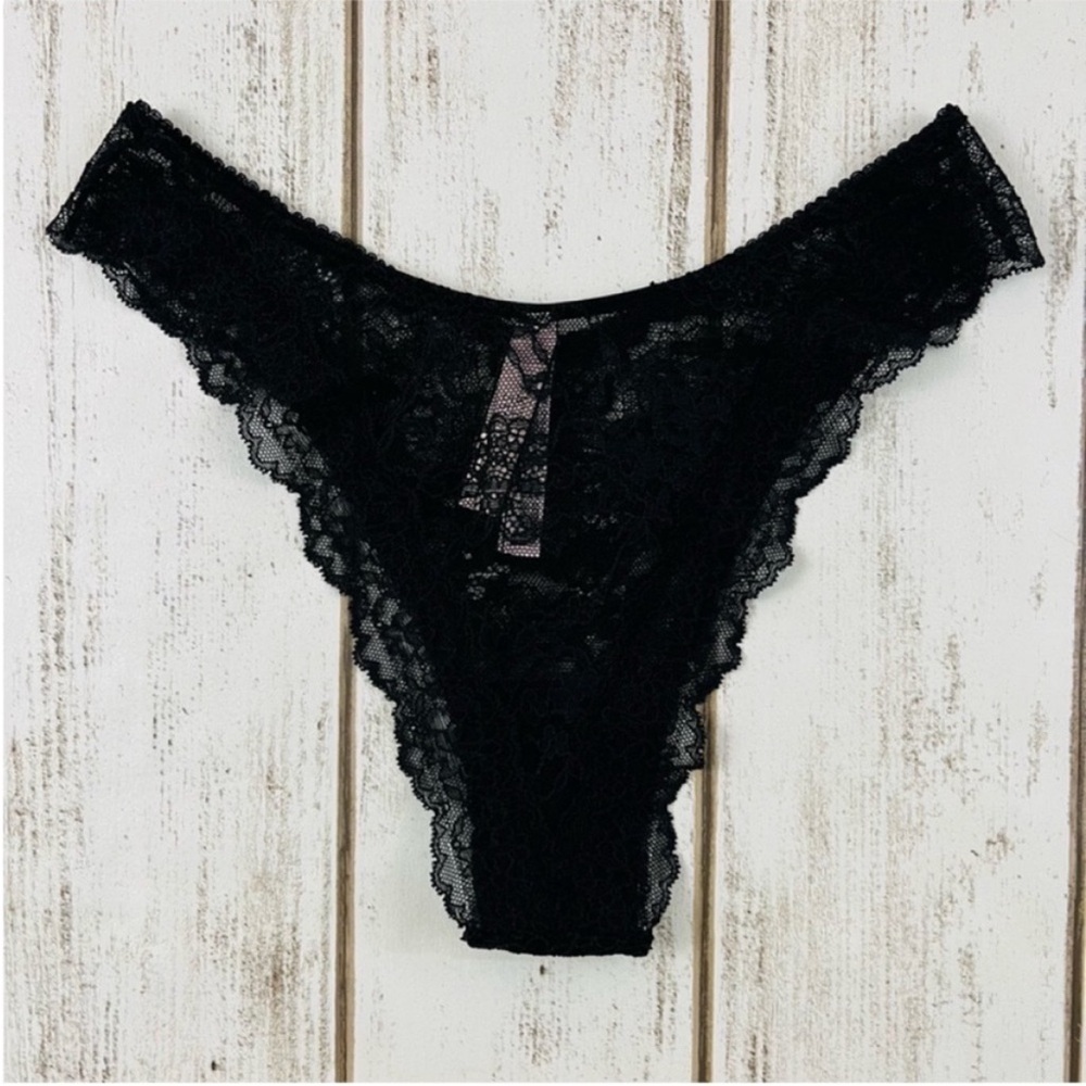 Victoria’s Secret Dream Angels Lace Brazilian Pantie Medium - Picture 6 of 8